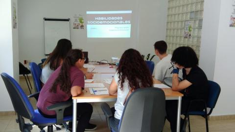 Taller de habilidades socioemocionales en el Centro Senda de Murcia