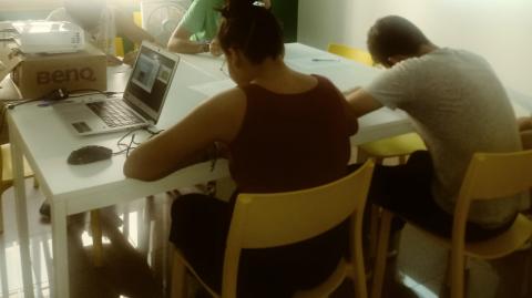 Los jóvenes del Centro Senda de Ourense realizan un taller sobre el sueño 