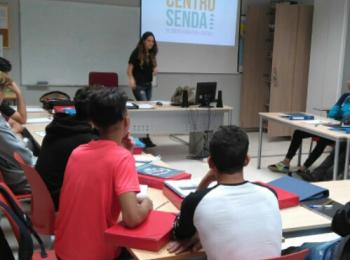 Profesionales del Centro Senda de Murcia presentan el programa a los alumnos del Centro de Formación e Iniciativas de Empleo (CFIE)
